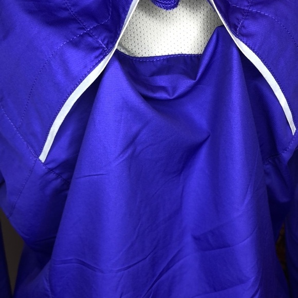 REI Lightweight Vented Windbreaker M - Picture 8 of 11